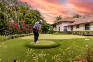 7701DanielonGreen_14 - Sims & Greens